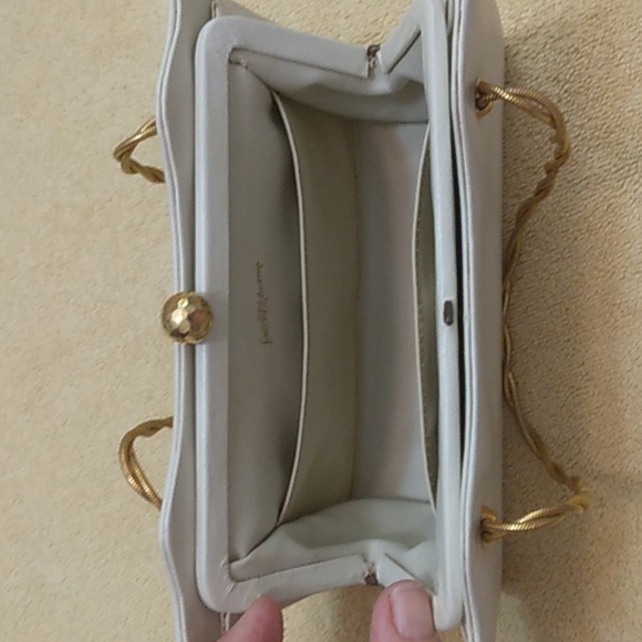Authentic               1950s Saks Fifth Avenue clutch bag. Vintage authentic - Picture 5 of 13